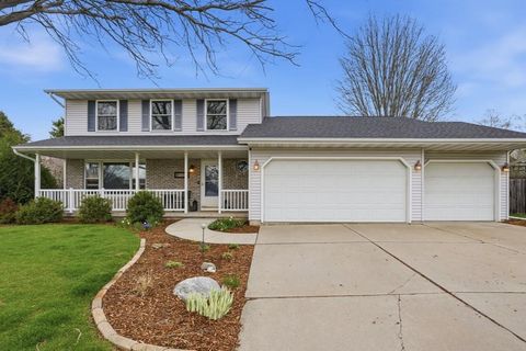 Photo of 135 Glen Haven Court, Oregon, WI 53575 (MLS # 2020545)