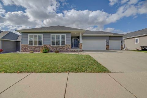 Photo of 805 Yorktown Road, DeForest, WI 53532 (MLS # 2010891)