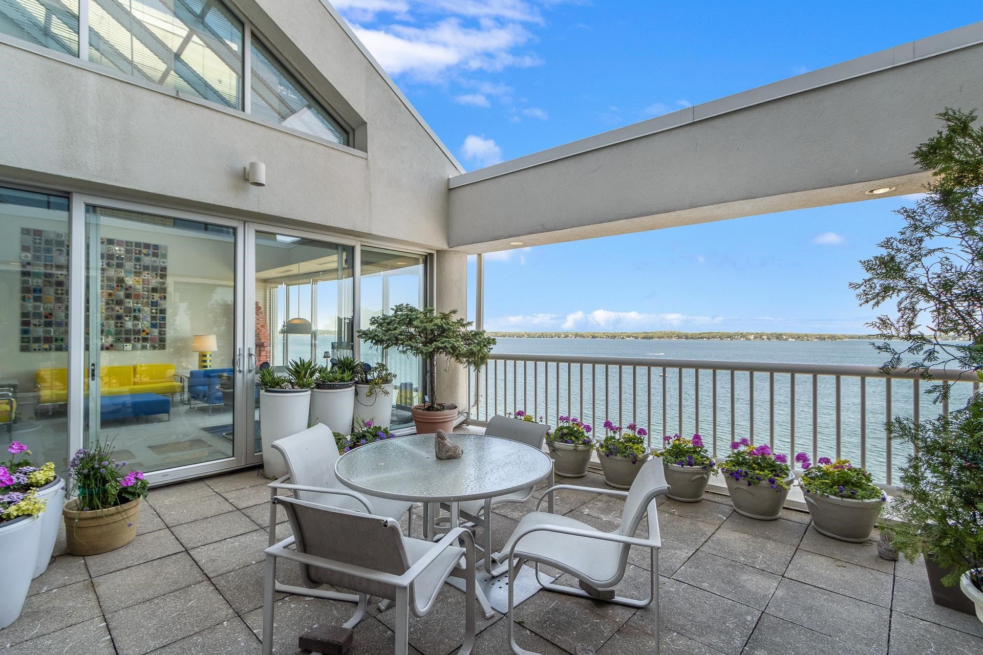 155 E Wilson Street 702