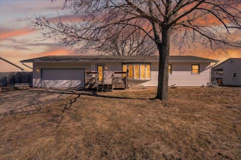 Photo of 198 Juniper Avenue, Brodhead, WI 53520 (MLS # 2016861)