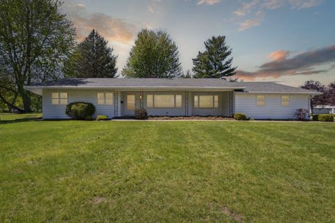 803 E 8th Avenue, Brodhead, WI 53520 - #: 1995085