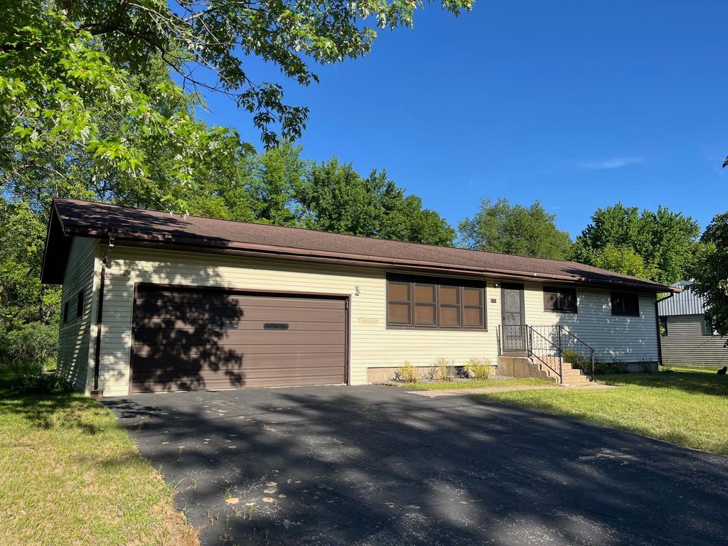 Photo for 104 N Pierce Street, Adams, WI 53910 (MLS # 1978459)