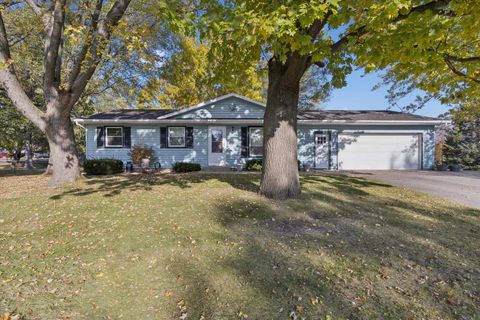 Photo of 522 Lombard Drive, Milton, WI 53563 (MLS # 2011798)
