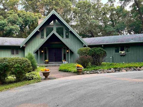 Photo of 2650 N Britt Road, Janesville, WI 53548 (MLS # 2005013)