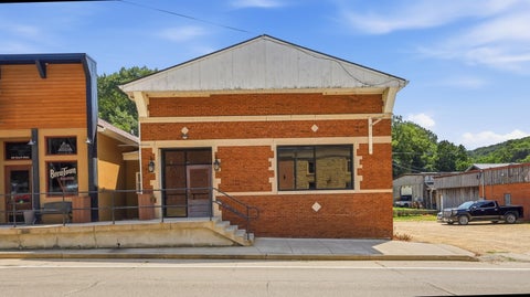 Photo of 194 S MAIN Street, Potosi, WI 53820 (MLS # 2029033)