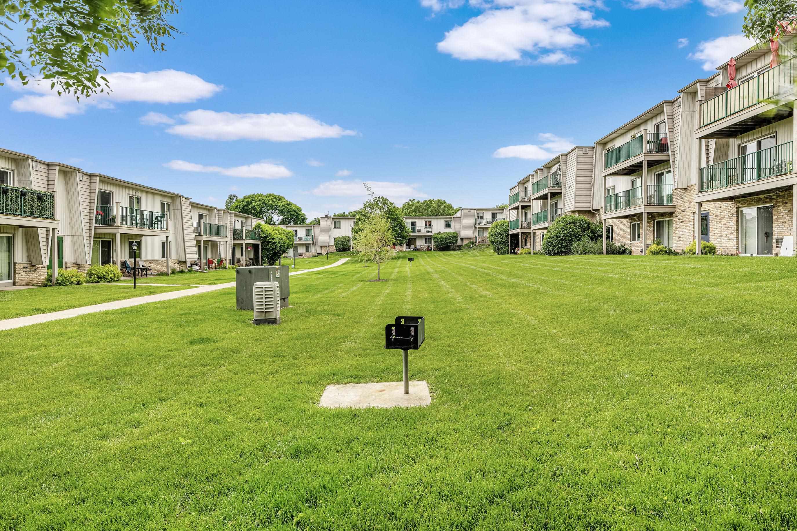 2420 INDEPENDENCE Lane 212