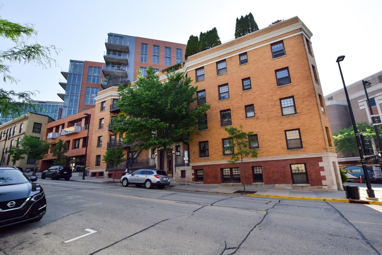 121 S Hamilton Street 203