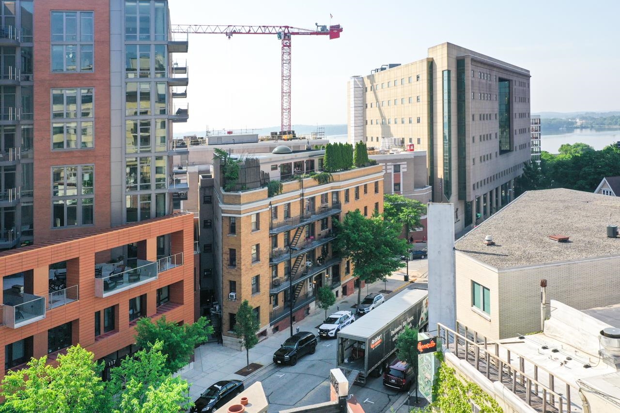 121 S Hamilton Street 203