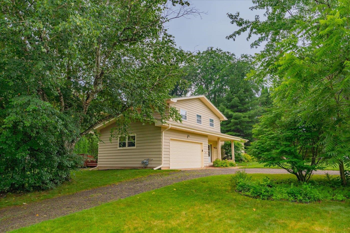 1401 Lewon Drive