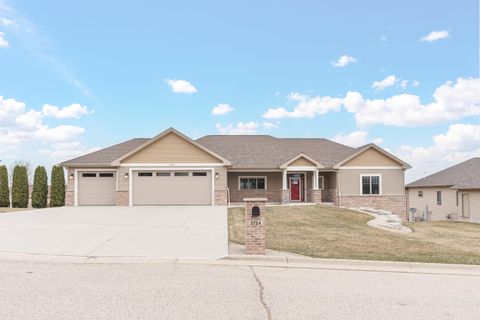 3724 Falcon Drive, Janesville, WI 53548 - #: 1999576