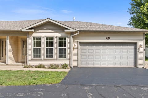Photo of 314 Henry Drive 4 #4, Portage, WI 53901 (MLS # 2030966)