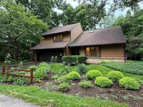 Photo of 30 Shadowwood Court, Janesville, WI 53548 (MLS # 2034070)