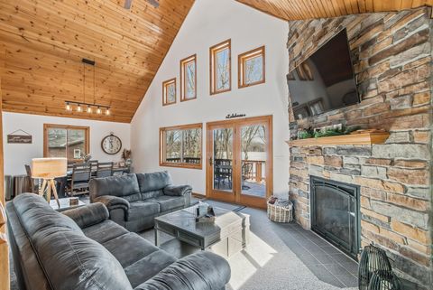 Photo of 214 S Fern Lane, Oxford, WI 53952 (MLS # 2016835)