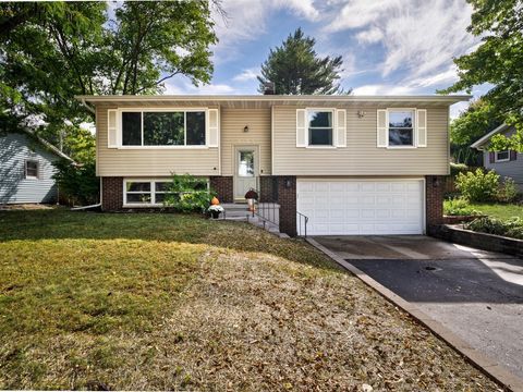 Photo of 4105 Donald Drive, Madison, WI 53704 (MLS # 2009891)