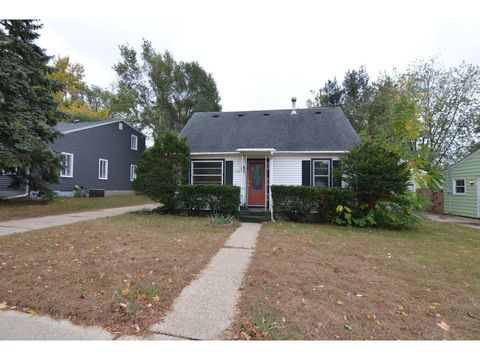 Photo of 1538 Kenwood Avenue, Beloit, WI 53511 (MLS # 2011182)