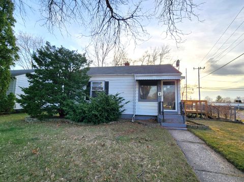 Photo of 1878 Greenview Drive, Beloit, WI 53511 (MLS # 2018941)