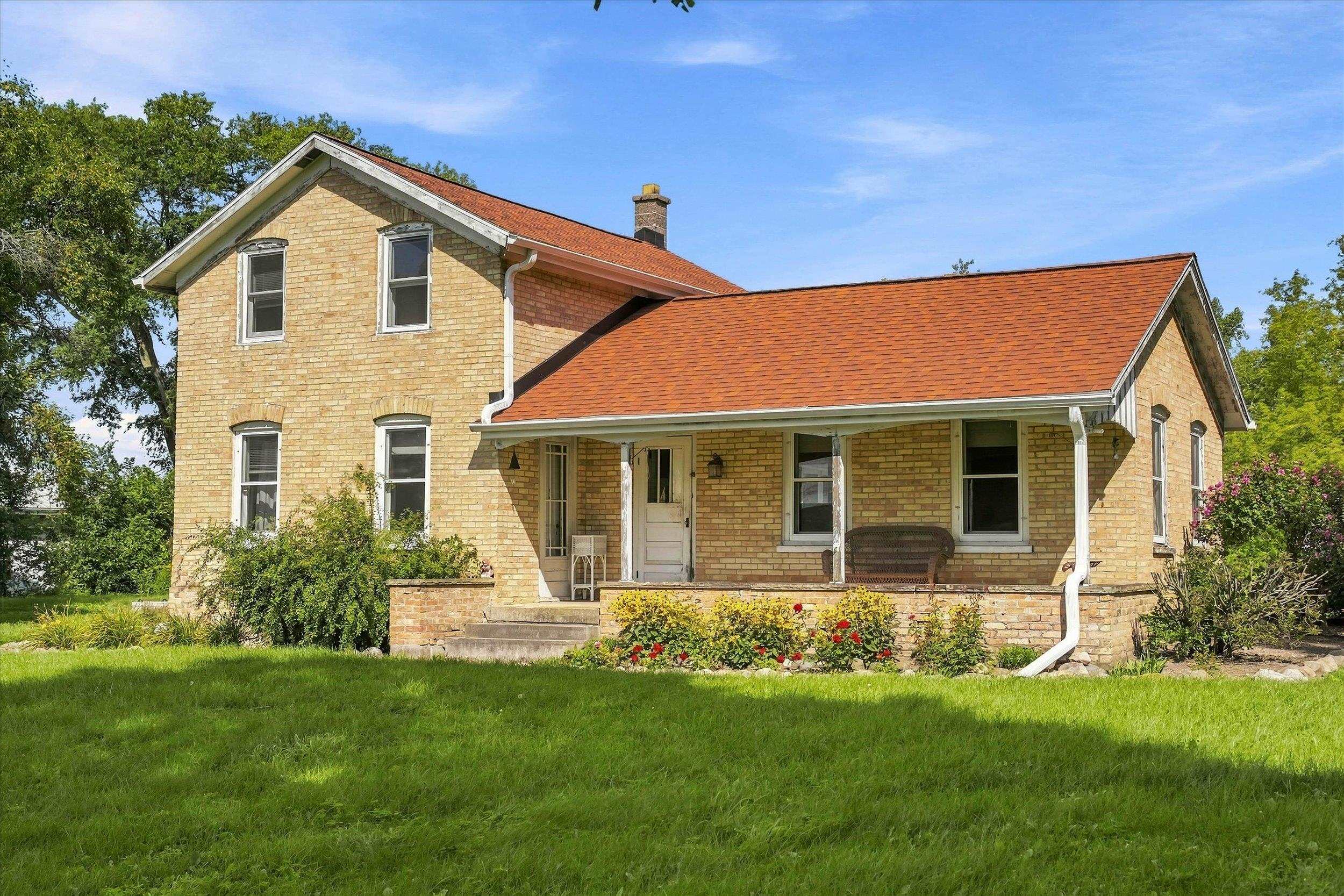 7207 County Highway V