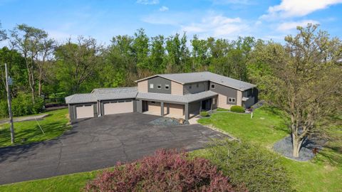 Photo of 5416 N County Road H, Janesville, WI 53548 (MLS # 2022219)
