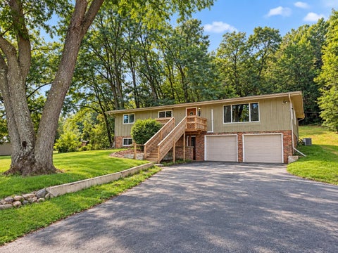 Photo of S2437 Meadowview Road, Reedsburg, WI 53959 (MLS # 2032247)