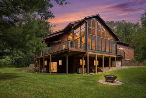 Photo of E9340 E Bay Lane, Wisconsin Dells, WI 53965 (MLS # 2026539)
