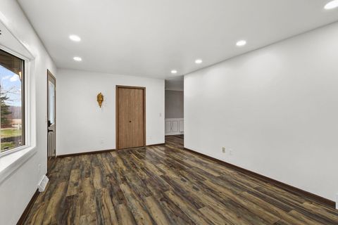 Tiny photo for 2610 Gladeview Road, Cottage Grove, WI 53527 (MLS # 2013022)