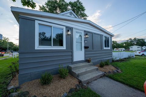 Photo of 1126 Beloit Avenue, Janesville, WI 53546 (MLS # 2006917)