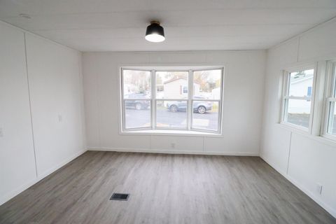 Tiny photo for 1025 Oak Avenue, Onalaska, WI 54650 (MLS # 2012531)