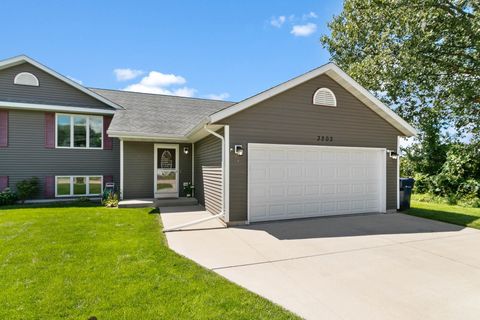 Photo of 3202 Greenwood Drive, Janesville, WI 53546 (MLS # 2007063)