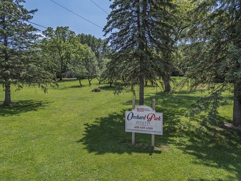 Photo of E12505 County Road W, Baraboo, WI 53913 (MLS # 2001600)