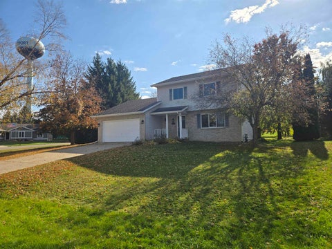Photo of 5564 Shannon Way, Waunakee, WI 53597 (MLS # 2035664)