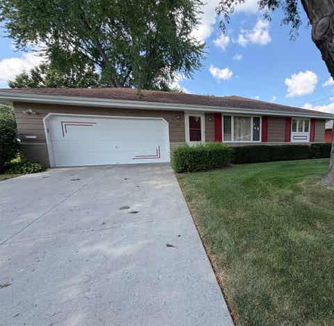 Photo of 1125 N Pontiac Drive, Janesville, WI 53545 (MLS # 2025507)