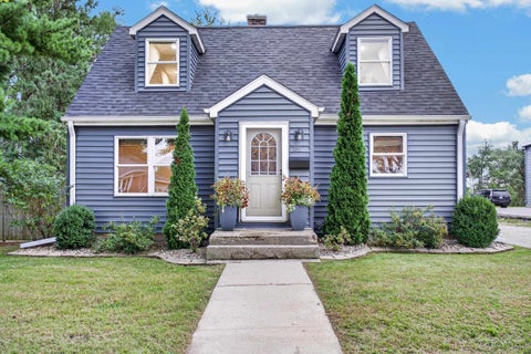 Photo of 491 E Main Street, Evansville, WI 53536 (MLS # 2032686)