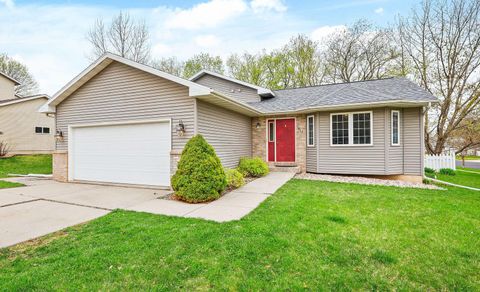 317 Springview Drive, Marshall, WI 53559 - #: 1995445