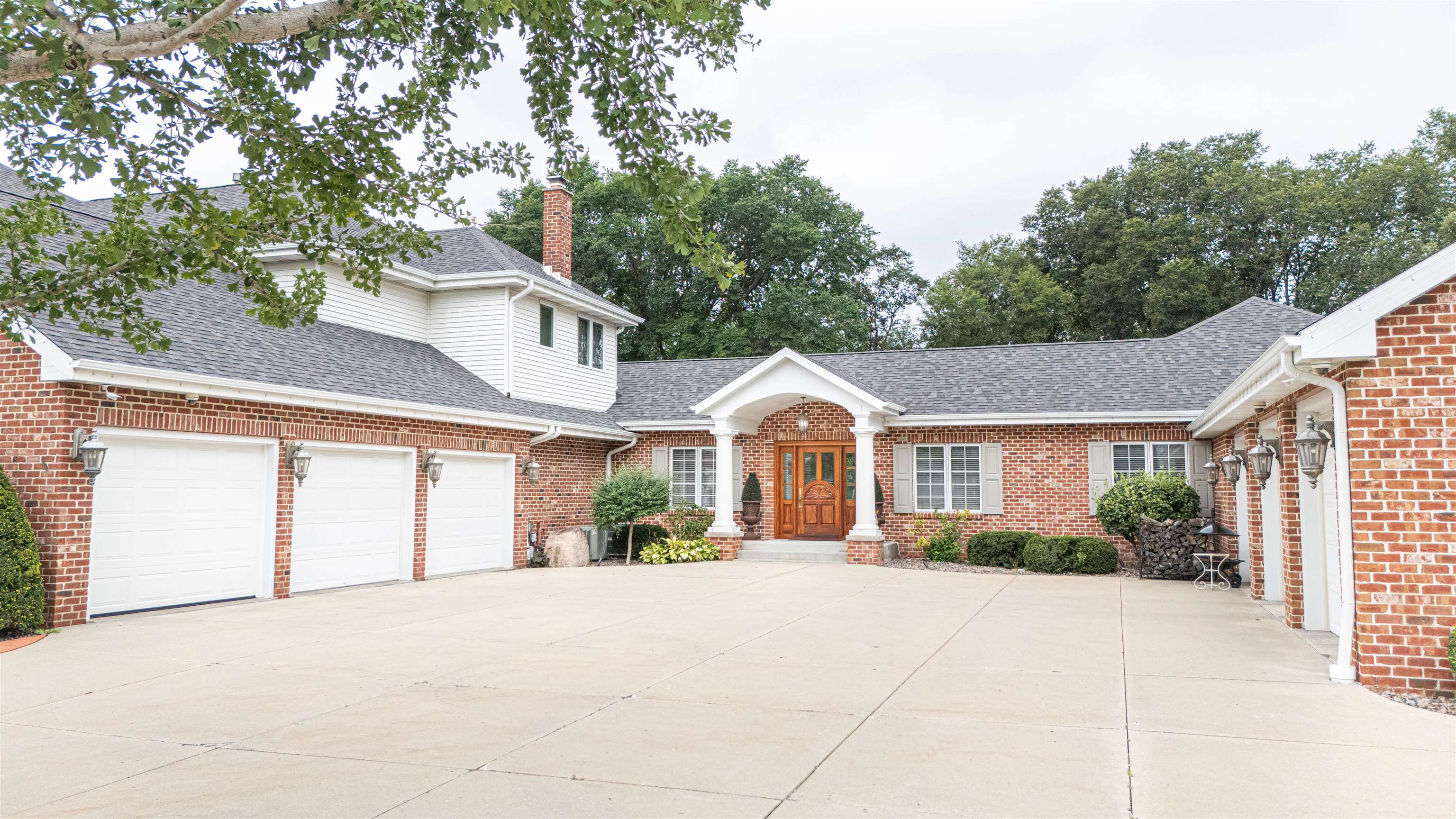 903 Thornecrest Drive