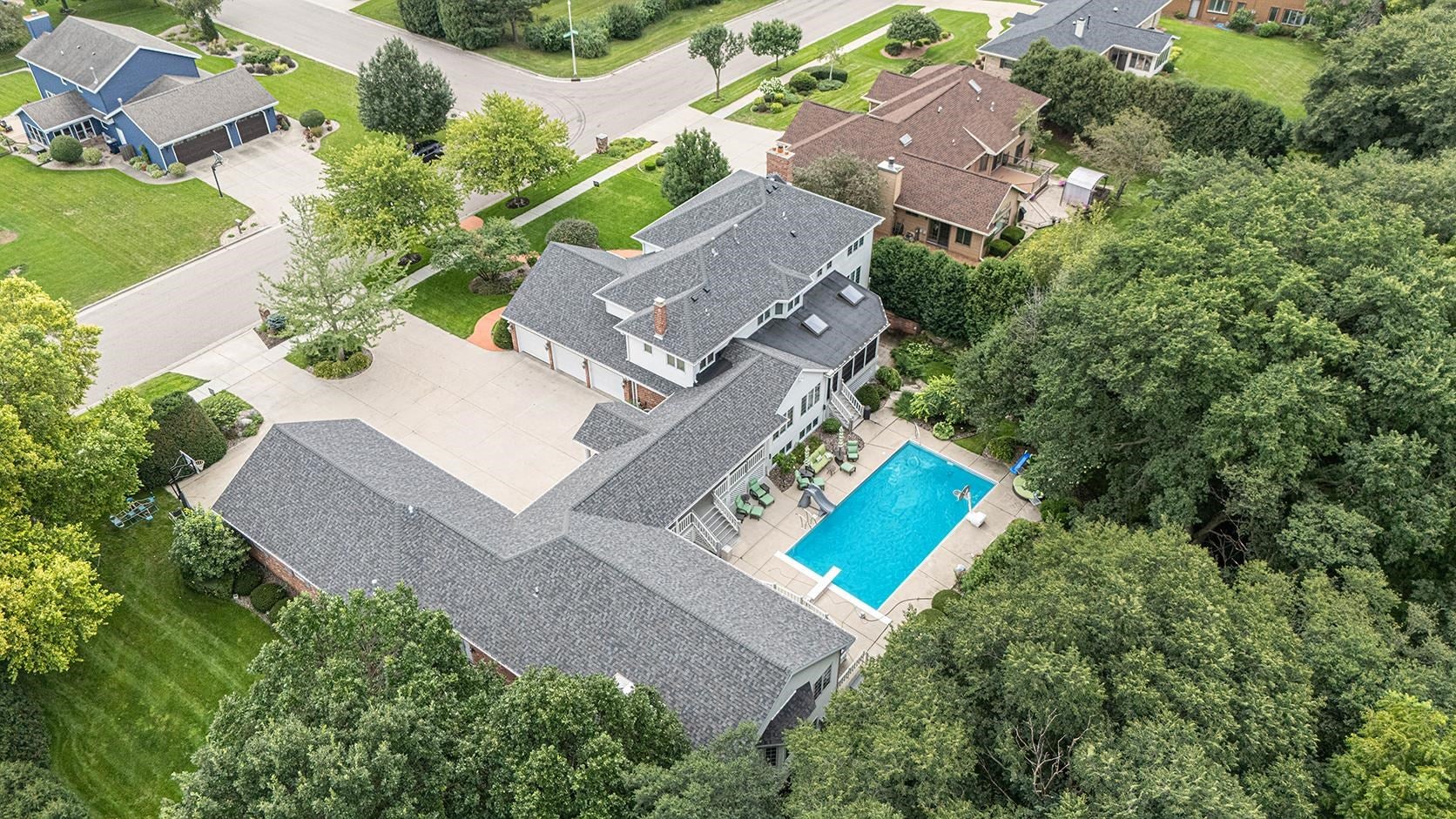 903 Thornecrest Drive