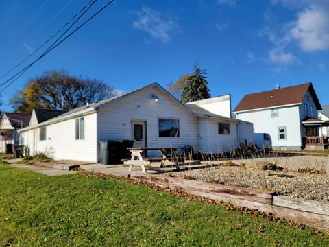 Photo of 416 E Beloit Street, Orfordville, WI 53576 (MLS # 1989409)