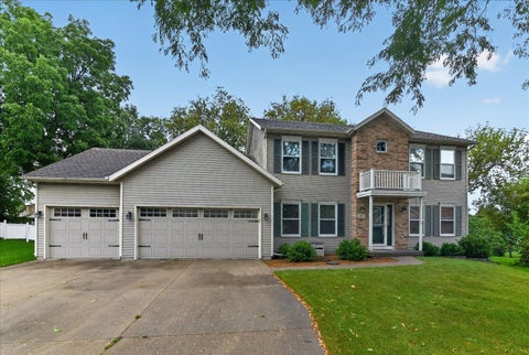 Photo of 6 Fredericksburg Court, Madison, WI 53718 (MLS # 2031811)