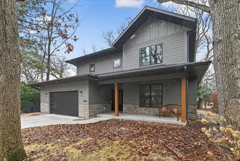 Photo of 6003 Midwood Avenue, Monona, WI 53716 (MLS # 2018269)