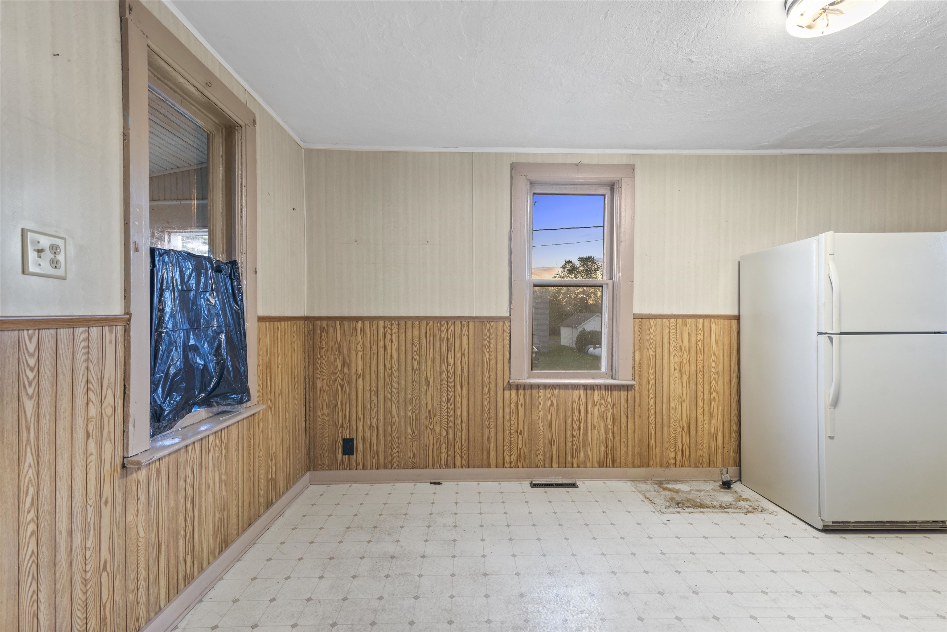 Stoddard, Wisconsin 54658, United States, 1 Bedroom Bedrooms, ,1 BathroomBathrooms,Residential,Active,217386