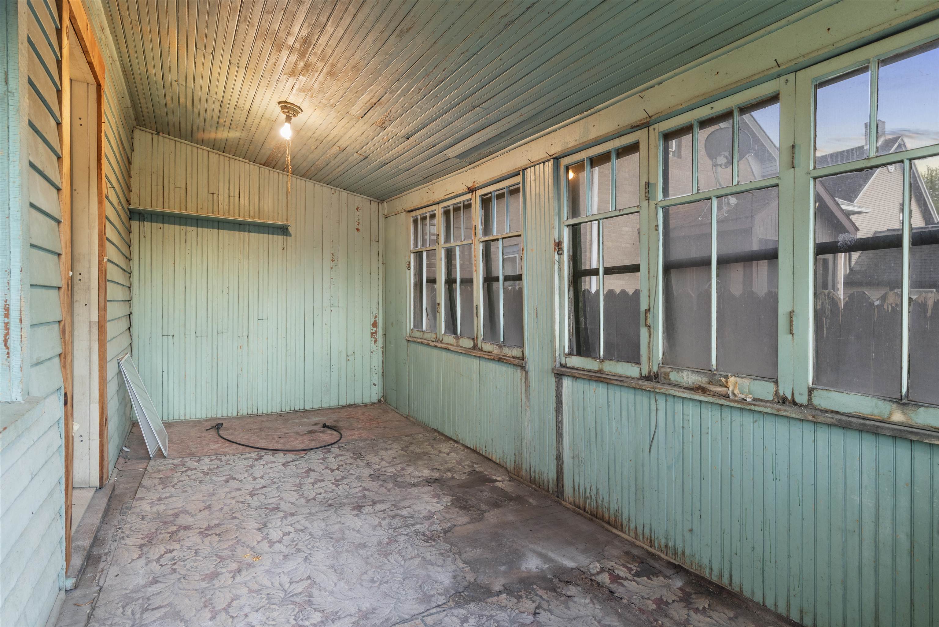 Stoddard, Wisconsin 54658, United States, 1 Bedroom Bedrooms, ,1 BathroomBathrooms,Residential,Active,217386