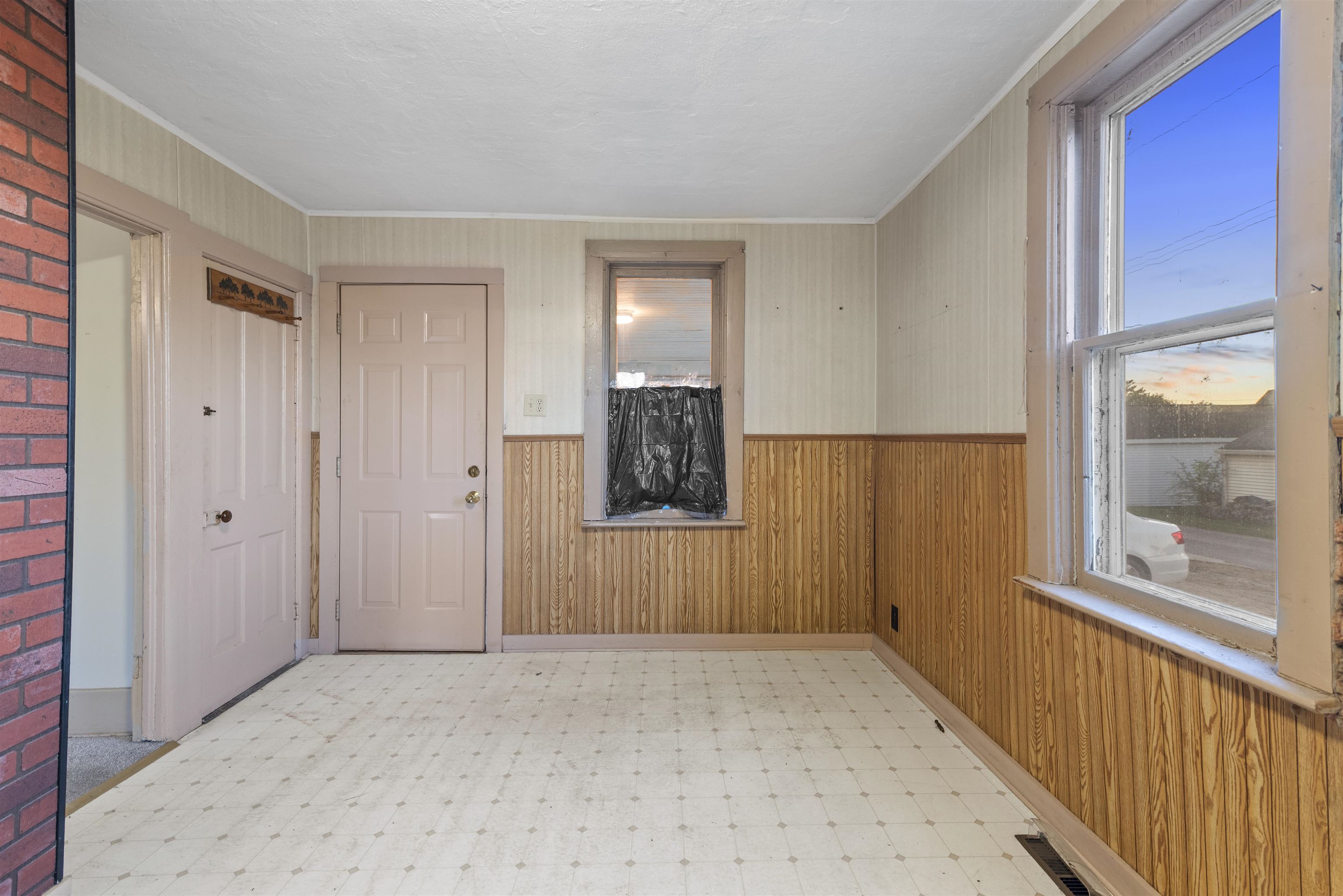 Stoddard, Wisconsin 54658, United States, 1 Bedroom Bedrooms, ,1 BathroomBathrooms,Residential,Active,217386