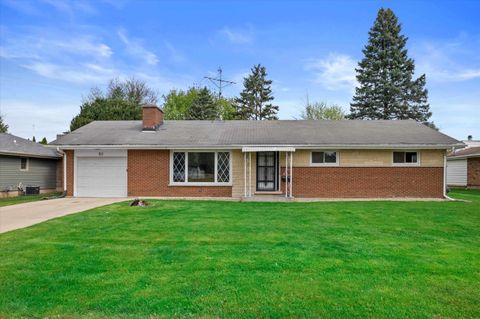 Photo of 211 Prairie Avenue, Lake Mills, WI 53551 (MLS # 2022582)