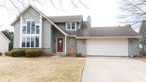 Photo of 1029 Burnwyck Drive, Janesville, WI 53546 (MLS # 2017815)
