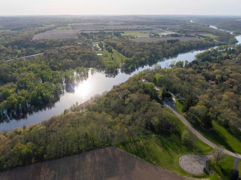Photo of 1 Bunny Trail, Janesville, WI 53545 (MLS # 2022092)