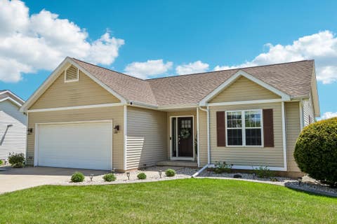 Photo of 809 Brookstone Crest, Mount Horeb, WI 53572 (MLS # 2029016)