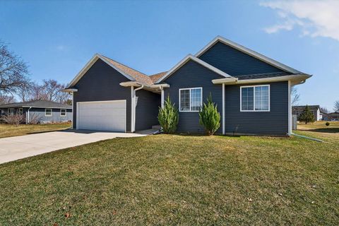 Photo of 456 S Park Street, Belleville, WI 53508 (MLS # 2018409)