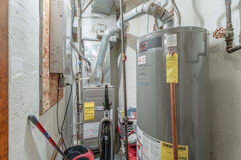 Tiny photo for 1802-1806 LOFTSGORDON Avenue, Madison, WI 53704 (MLS # 2012400)