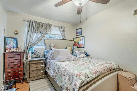 Tiny photo for 1802-1806 LOFTSGORDON Avenue, Madison, WI 53704 (MLS # 2012400)