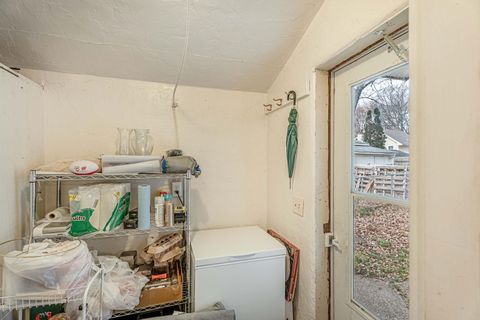 Tiny photo for 1802-1806 LOFTSGORDON Avenue, Madison, WI 53704 (MLS # 2012400)