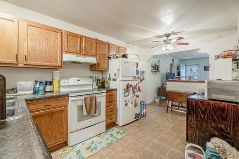 Tiny photo for 1802-1806 LOFTSGORDON Avenue, Madison, WI 53704 (MLS # 2012400)